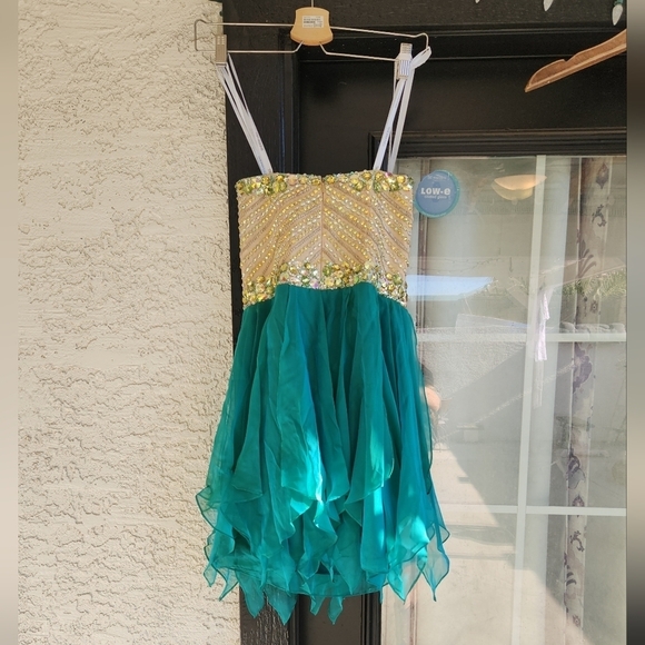 Sherri Hill Rhinestone Dress‎ - Picture 4 of 9